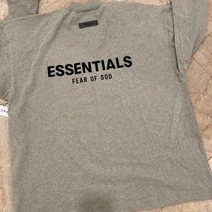 Essentials man M